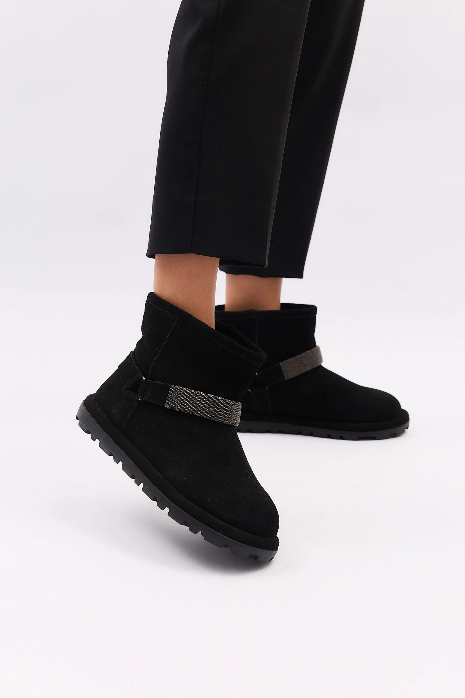 Rowelle Black - Image 6