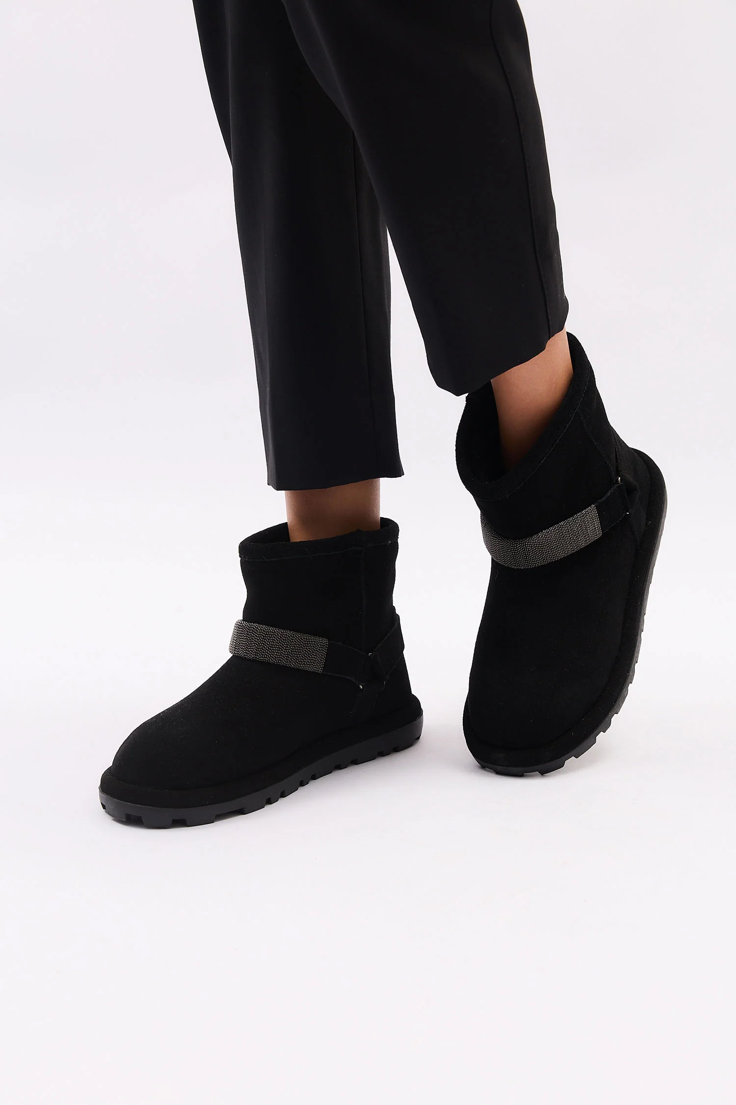 Rowelle Black - Image 8