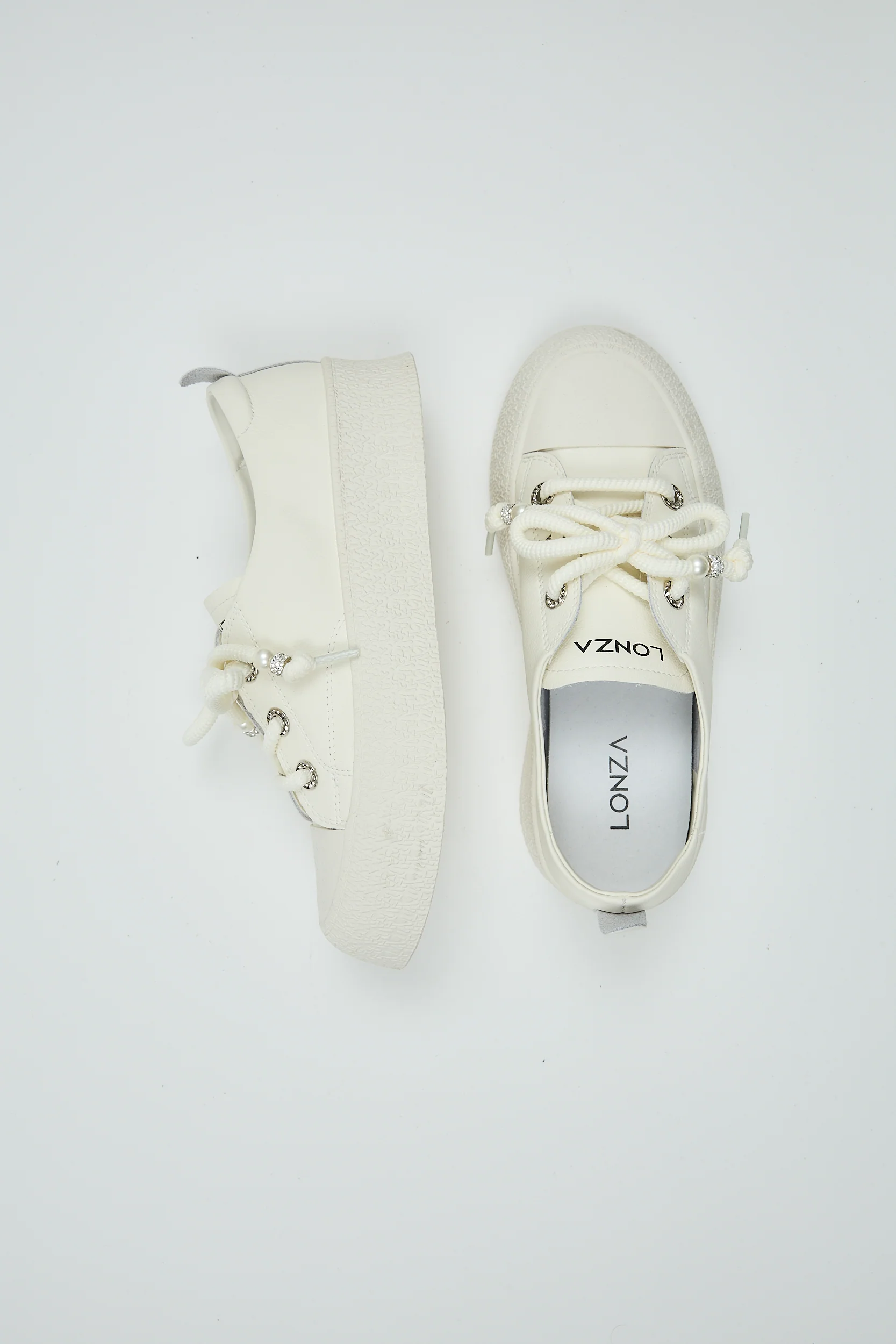 Sahale White - Image 6