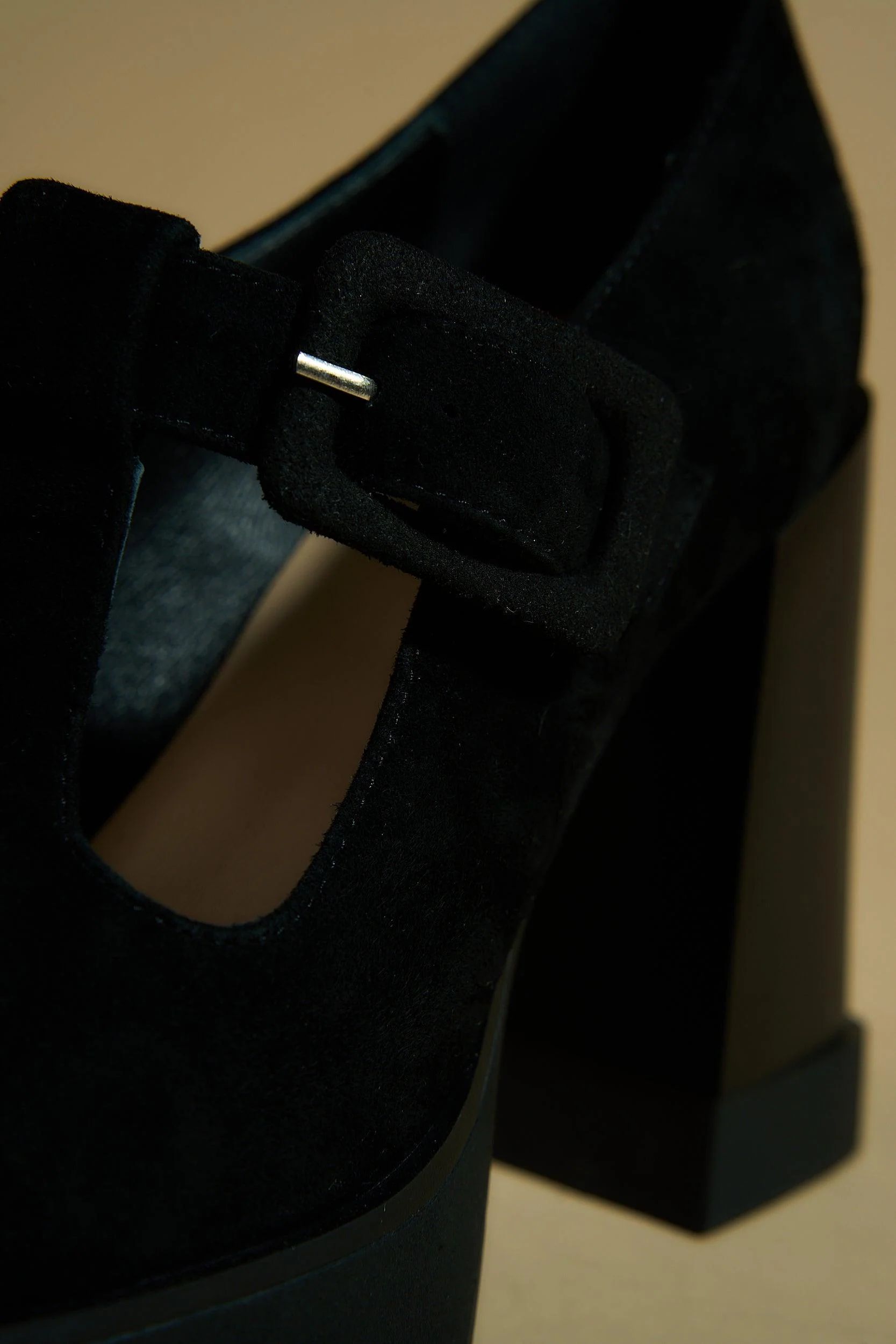 Shirley Suede - Image 11