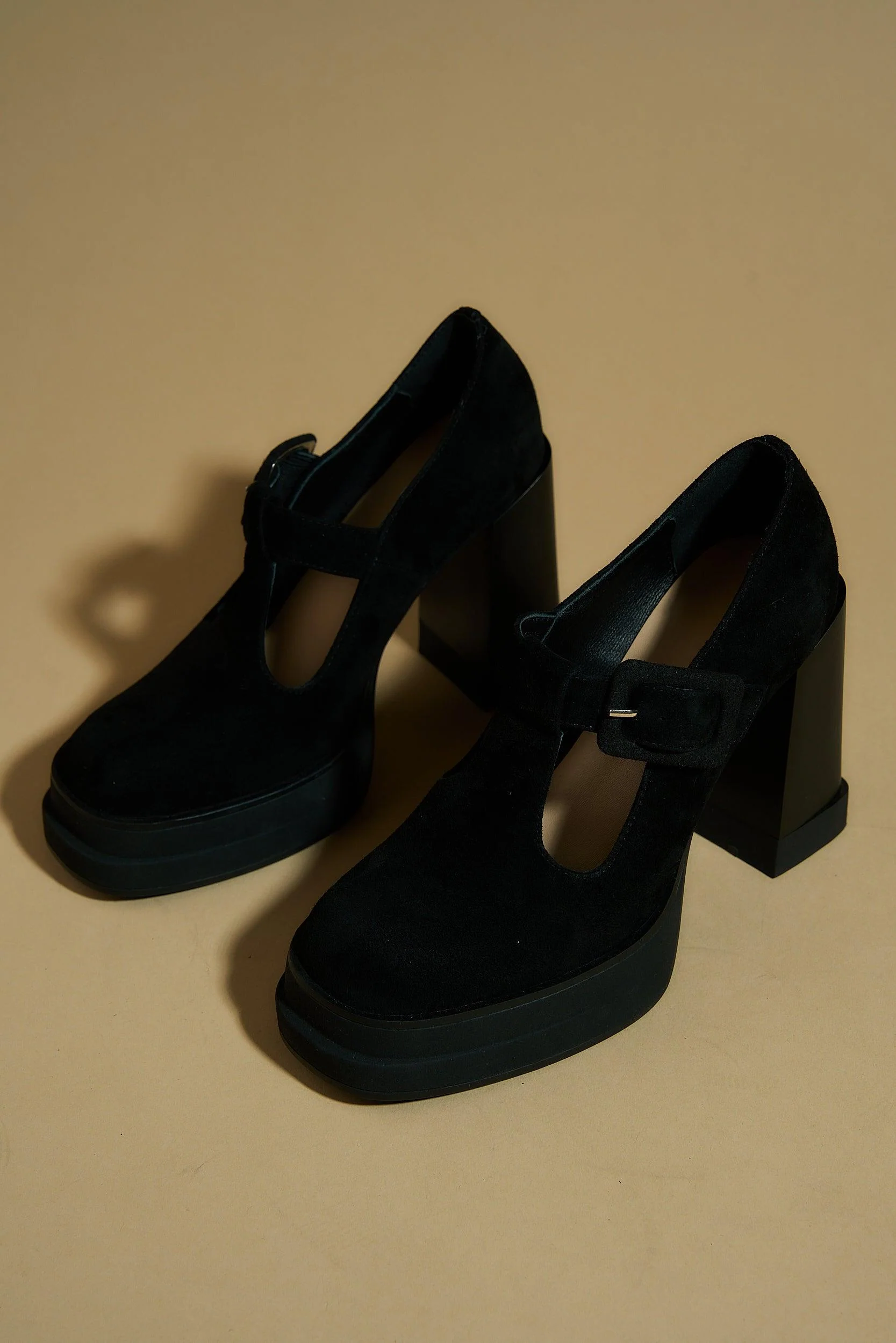 Shirley Suede - Image 13