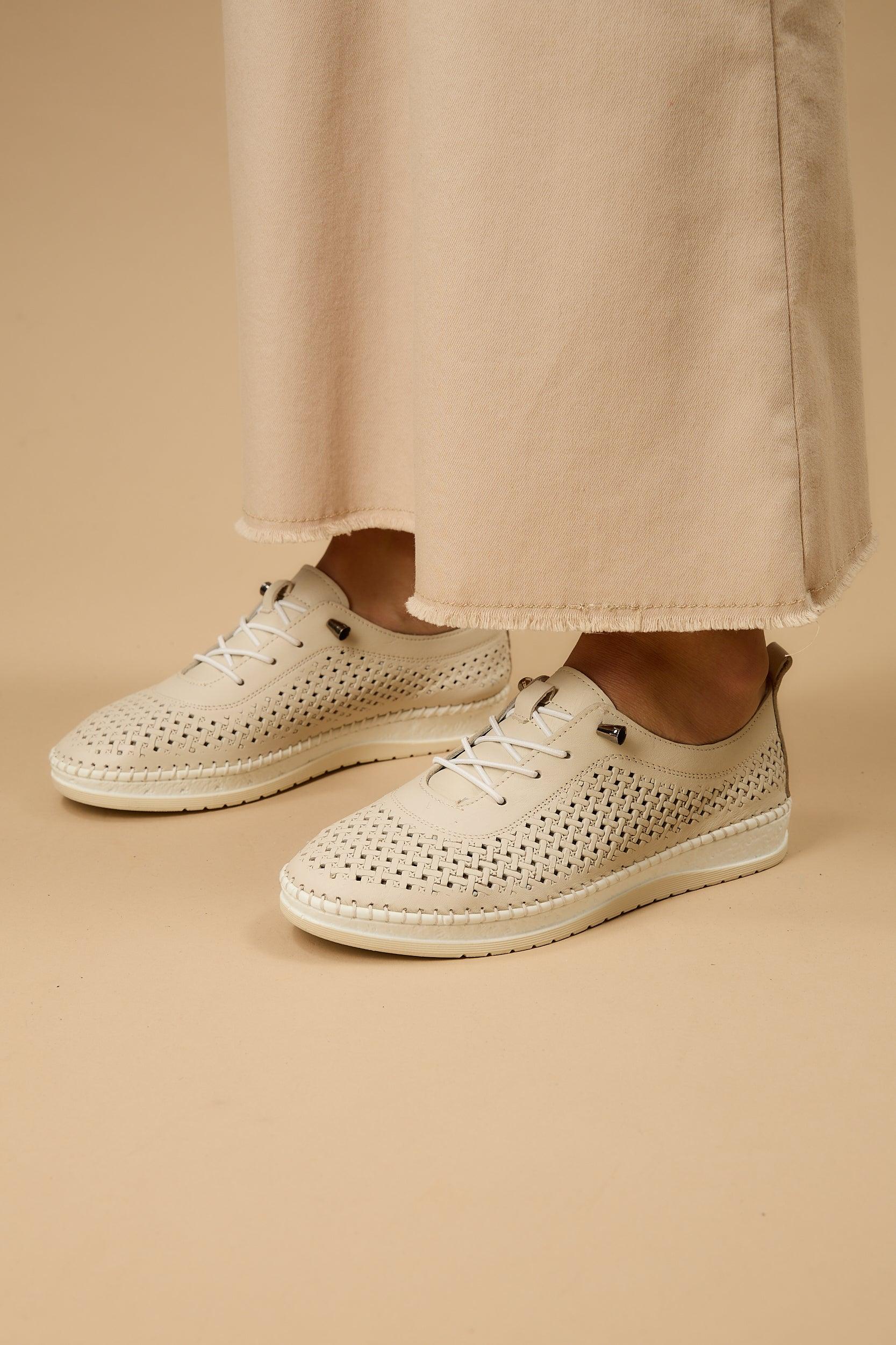 Shoella Beige - Image 3