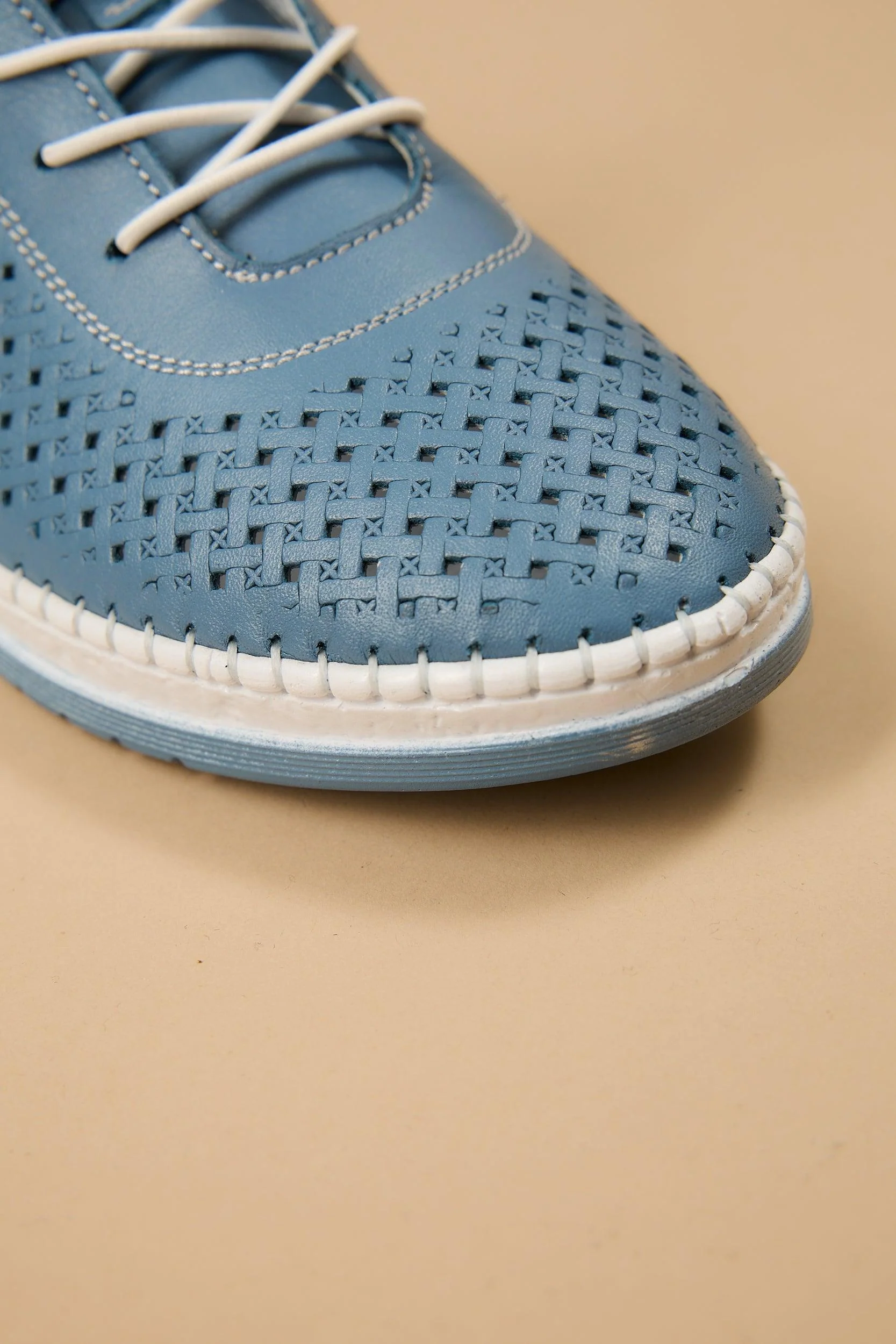 Shoella Blue - Image 9