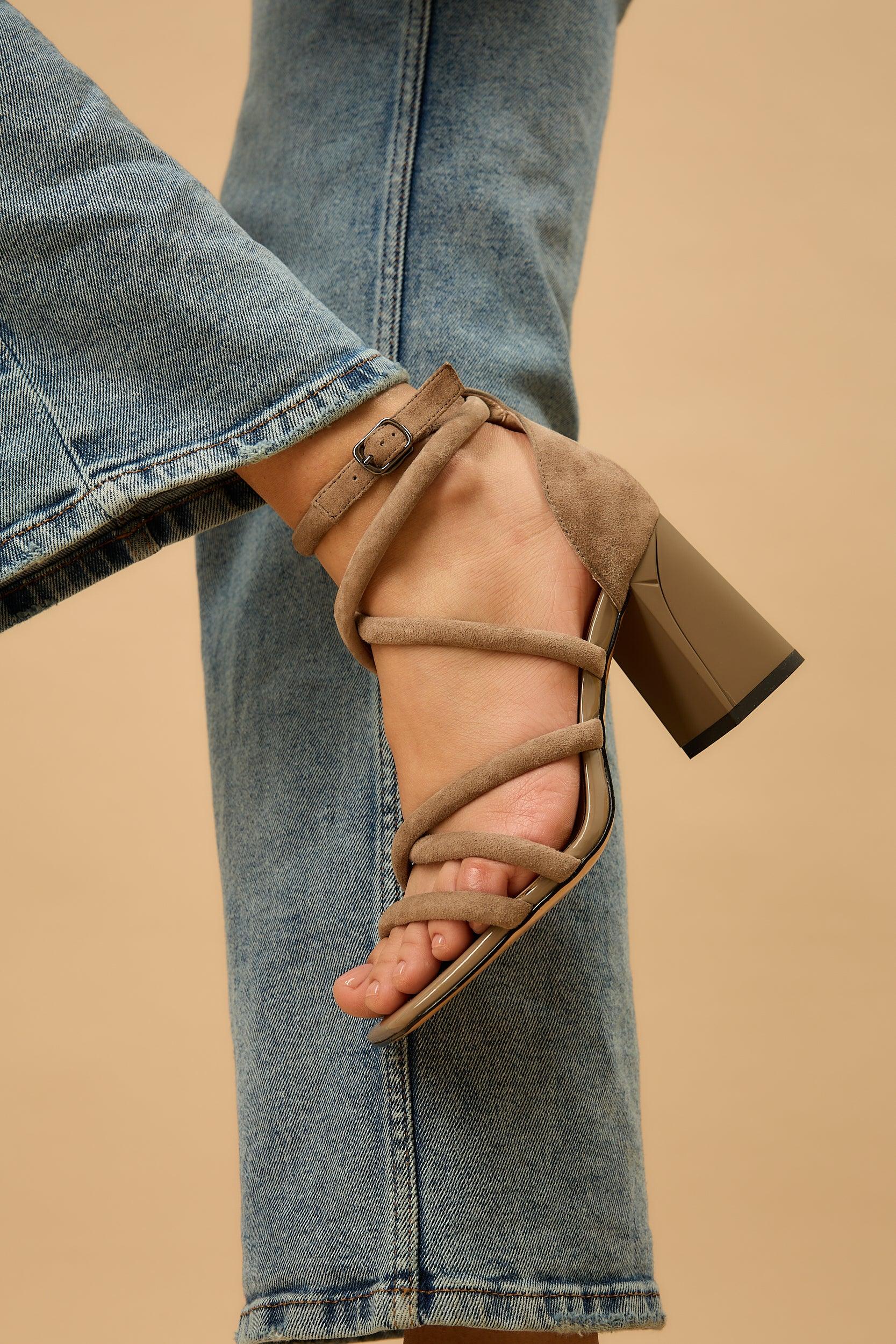 Chicsole - Image 2
