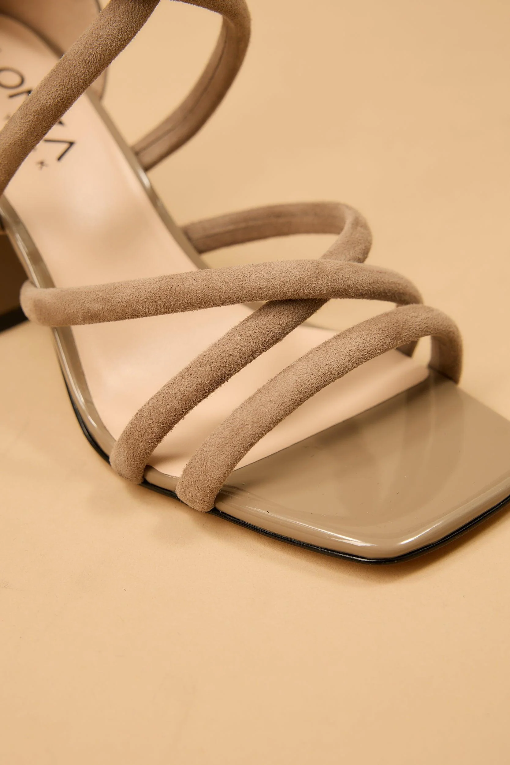 Chicsole - Image 9