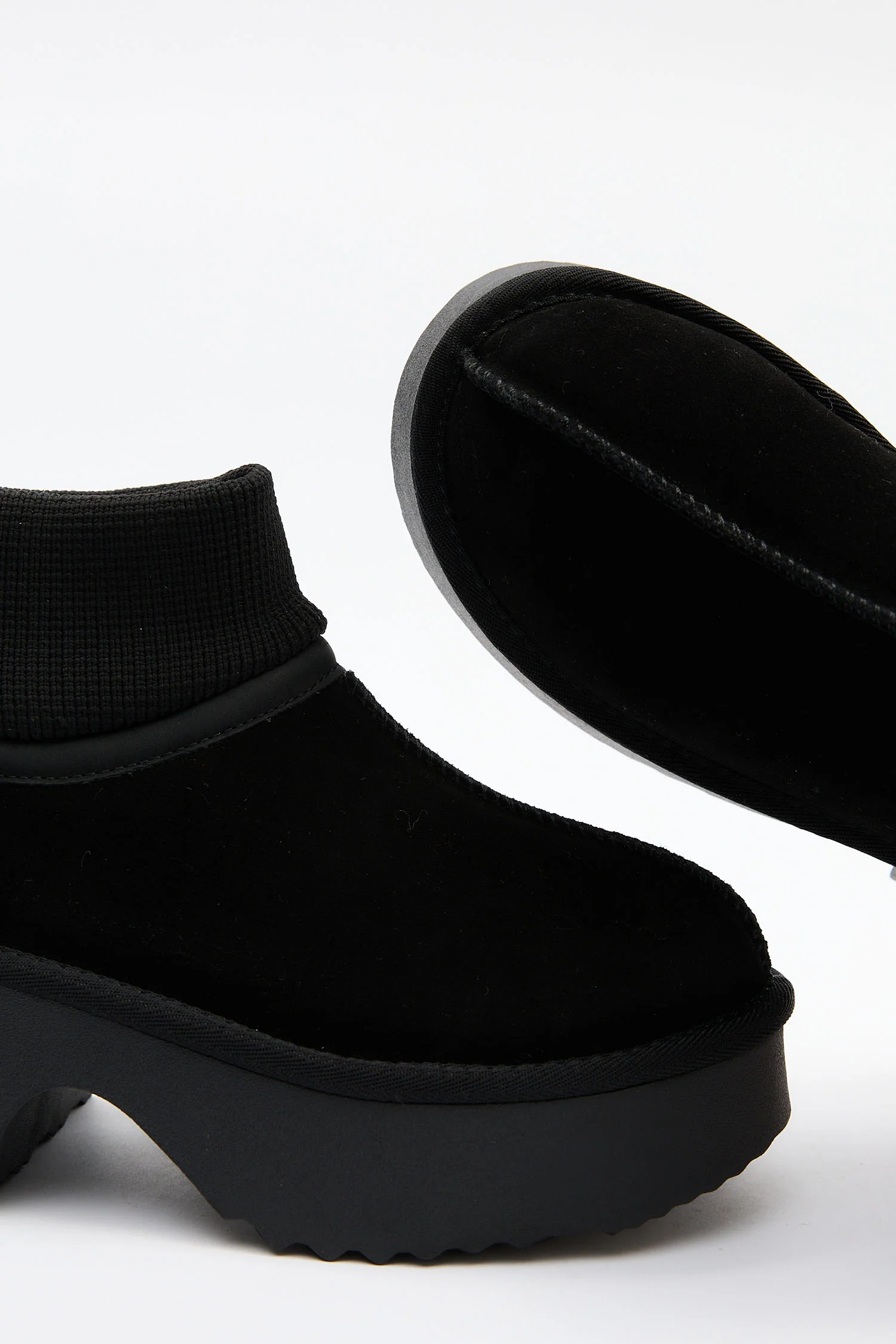 Sorrelle Black - Image 7