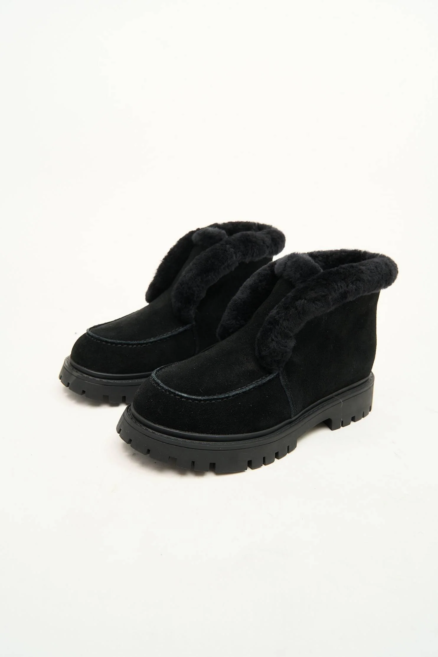 Vail Black - Image 8