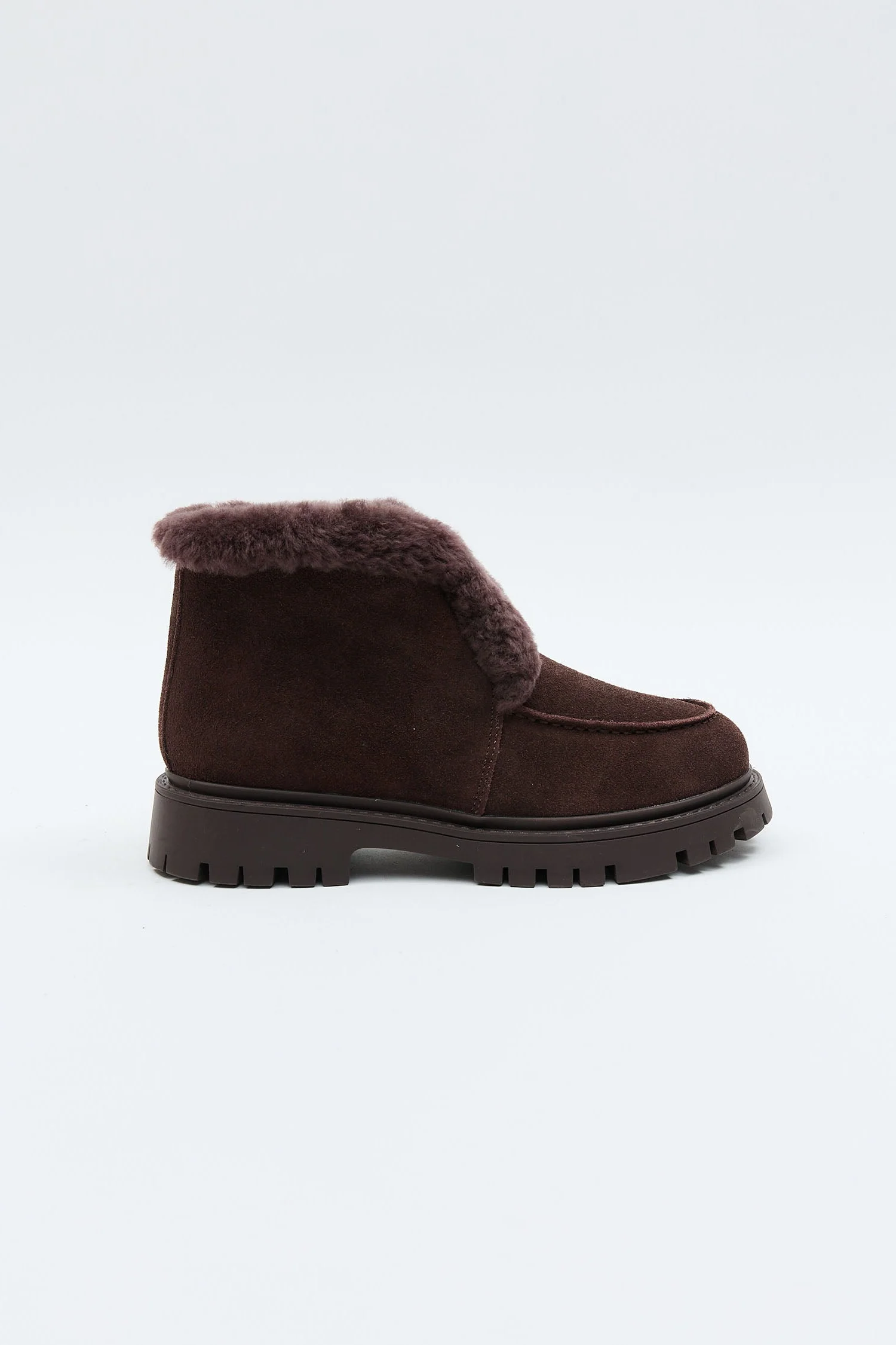 Vail Brown - Image 2
