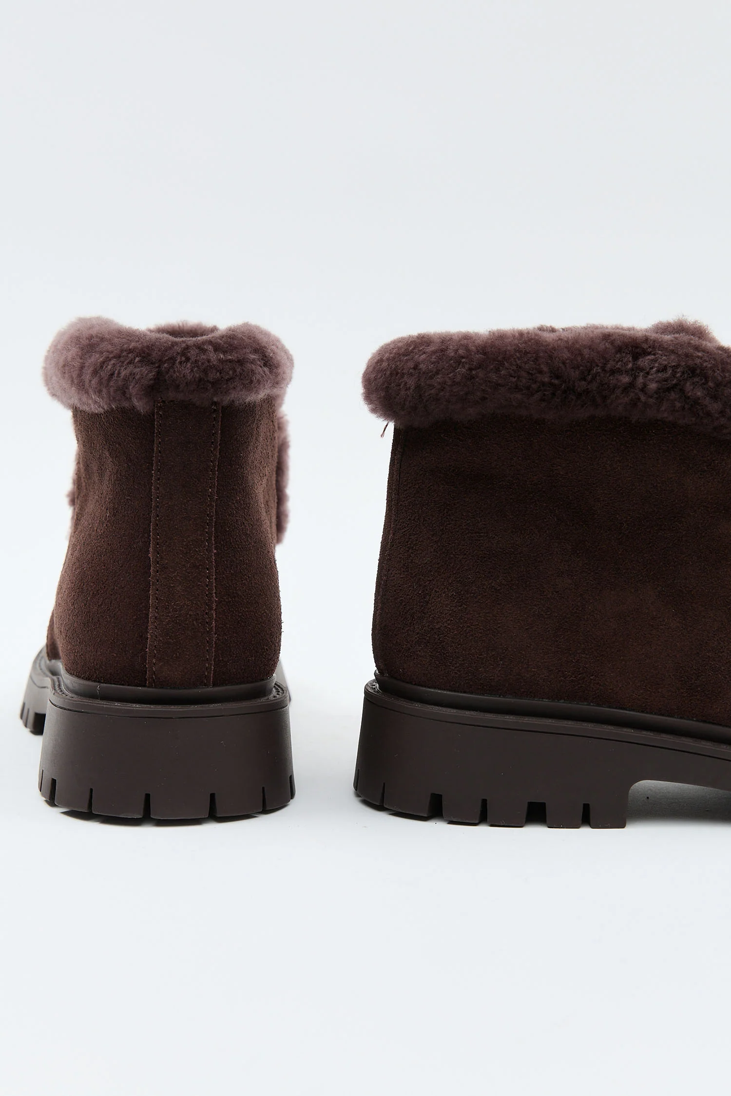 Vail Brown - Image 4