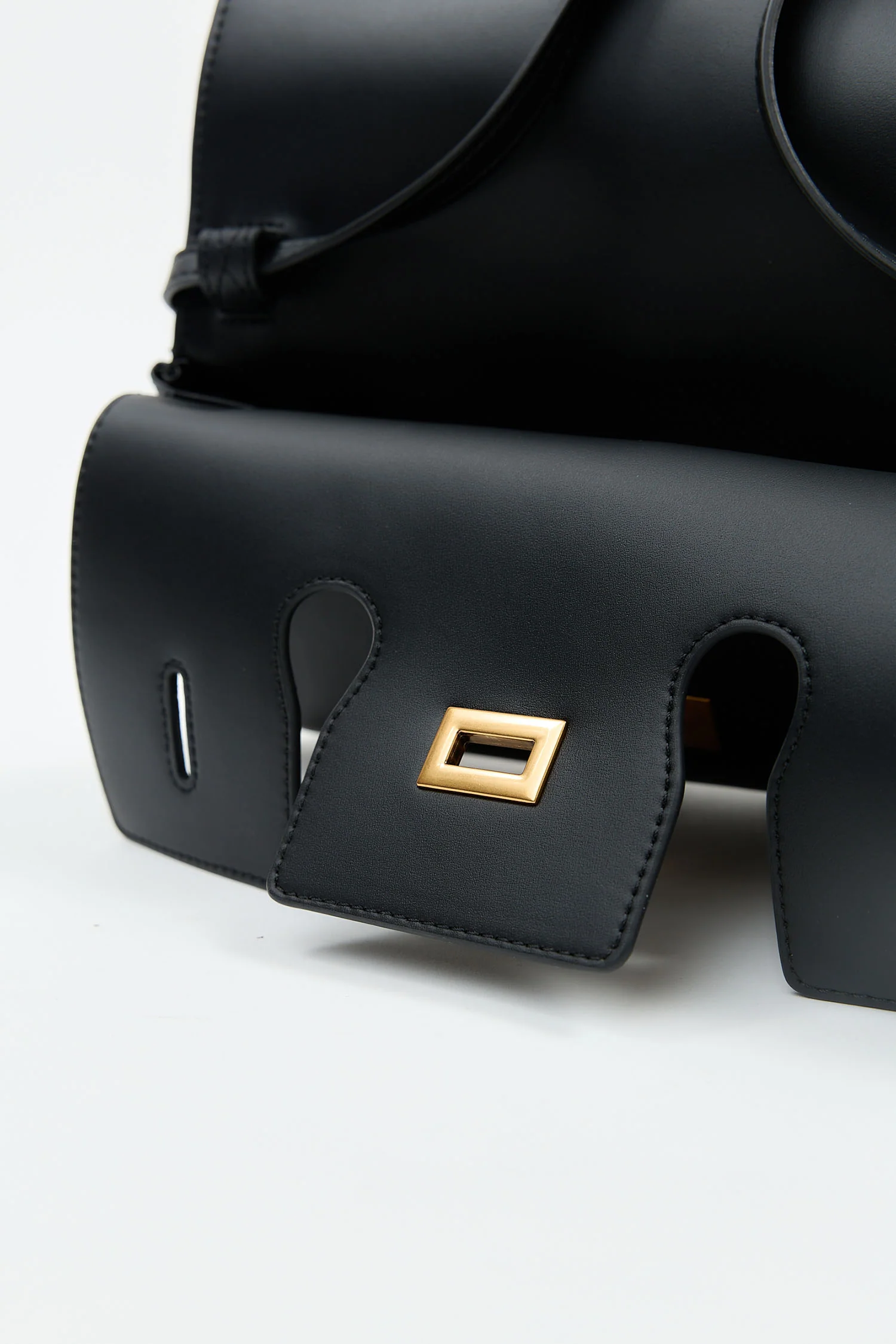 Valmira Black - Image 9