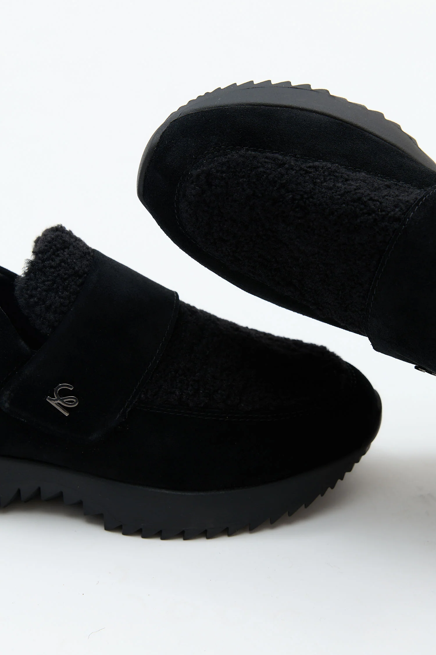 Valonne Black - Image 6