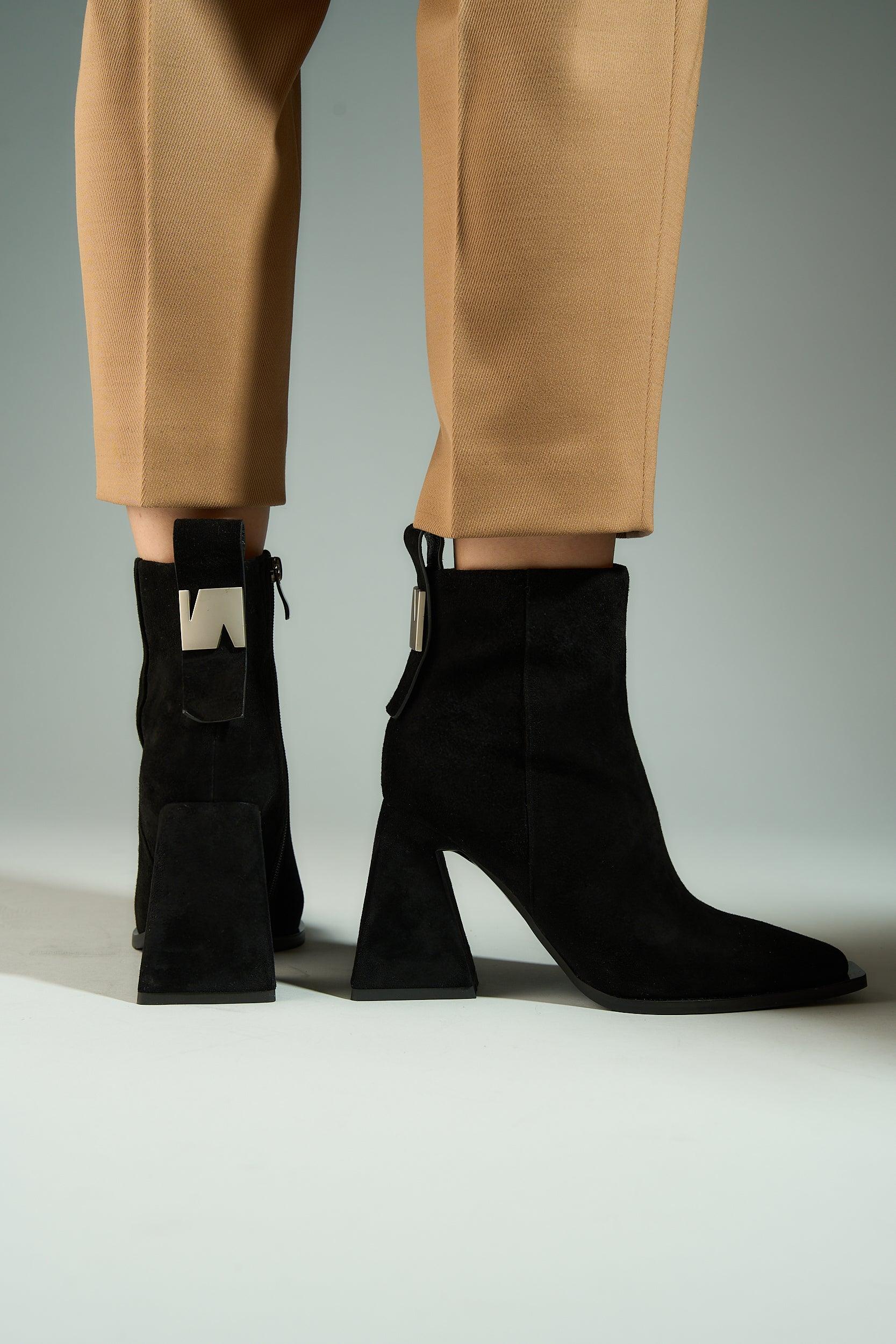 Vanessa Suede - Image 4
