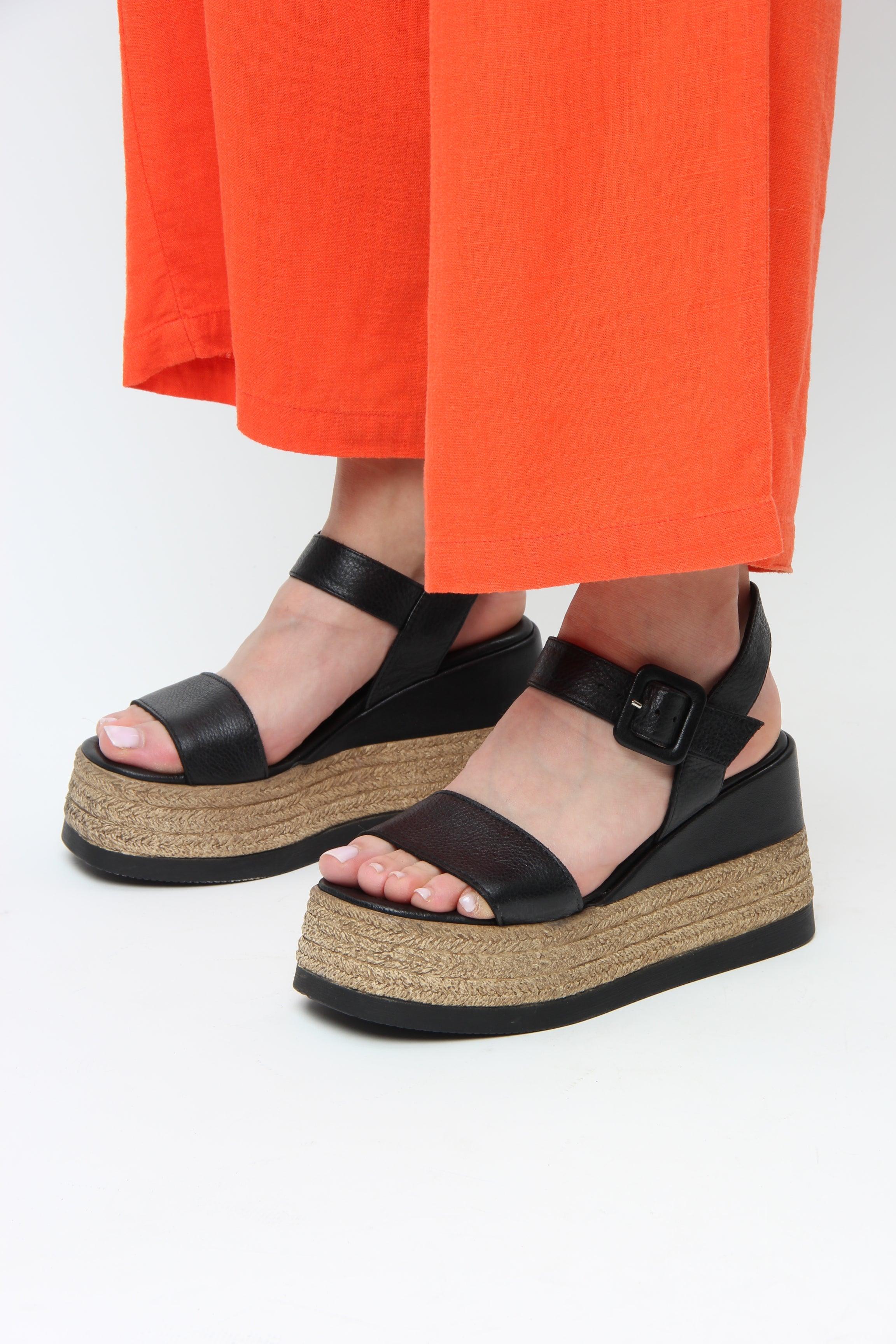 Venetia Black - Image 5