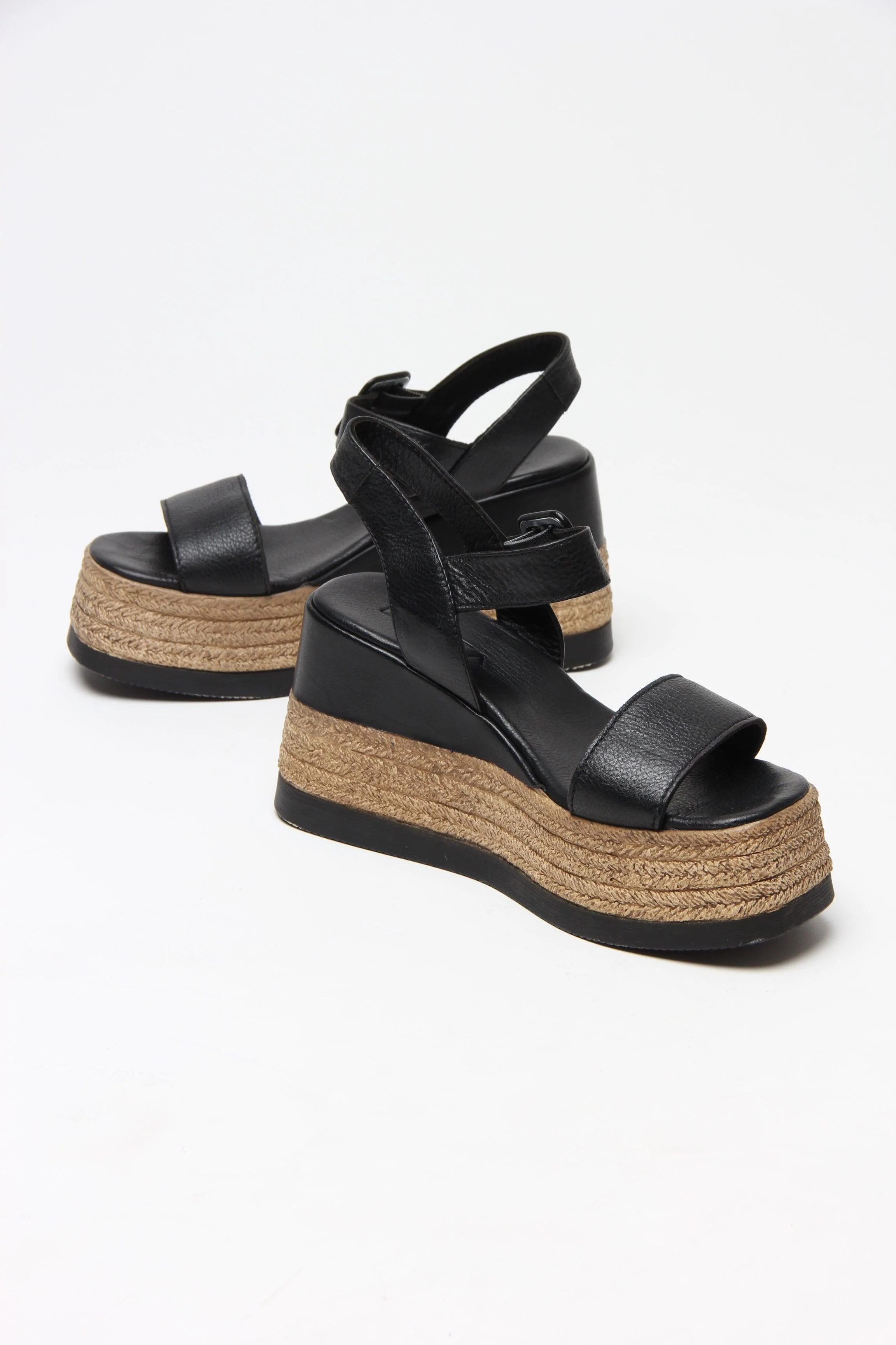 Venetia Black - Image 8