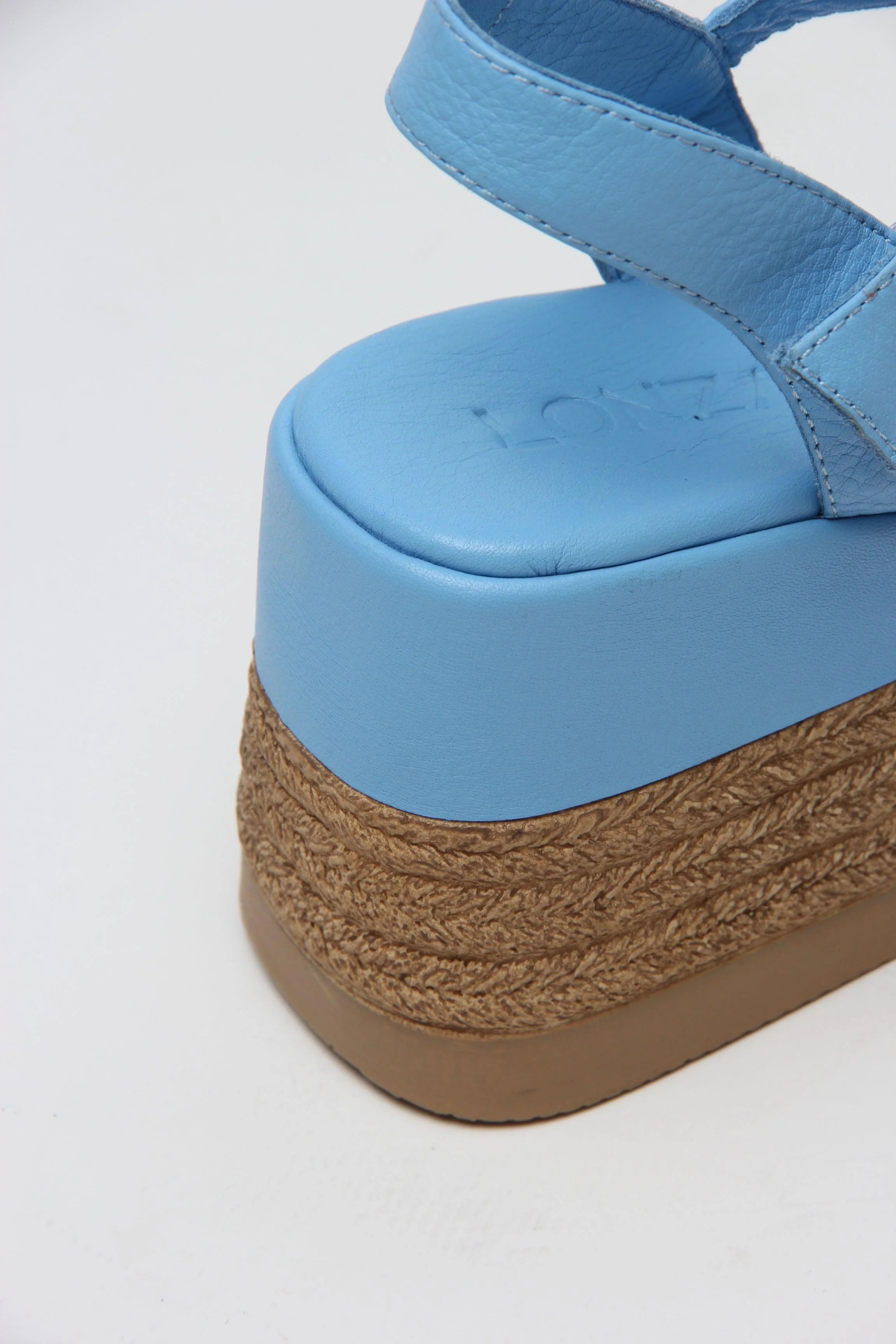Venetia Blue - Image 10