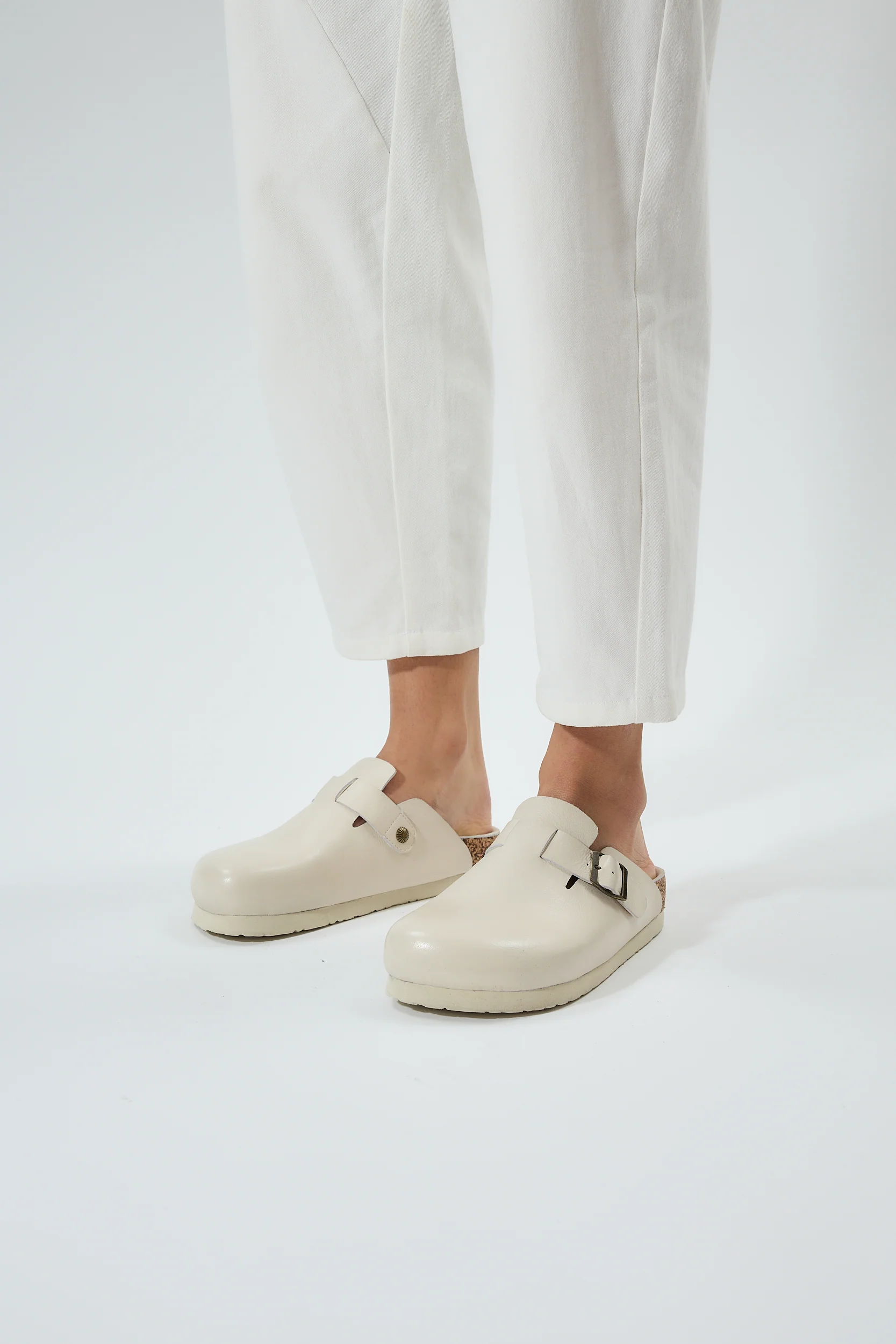 Voula White - Image 6