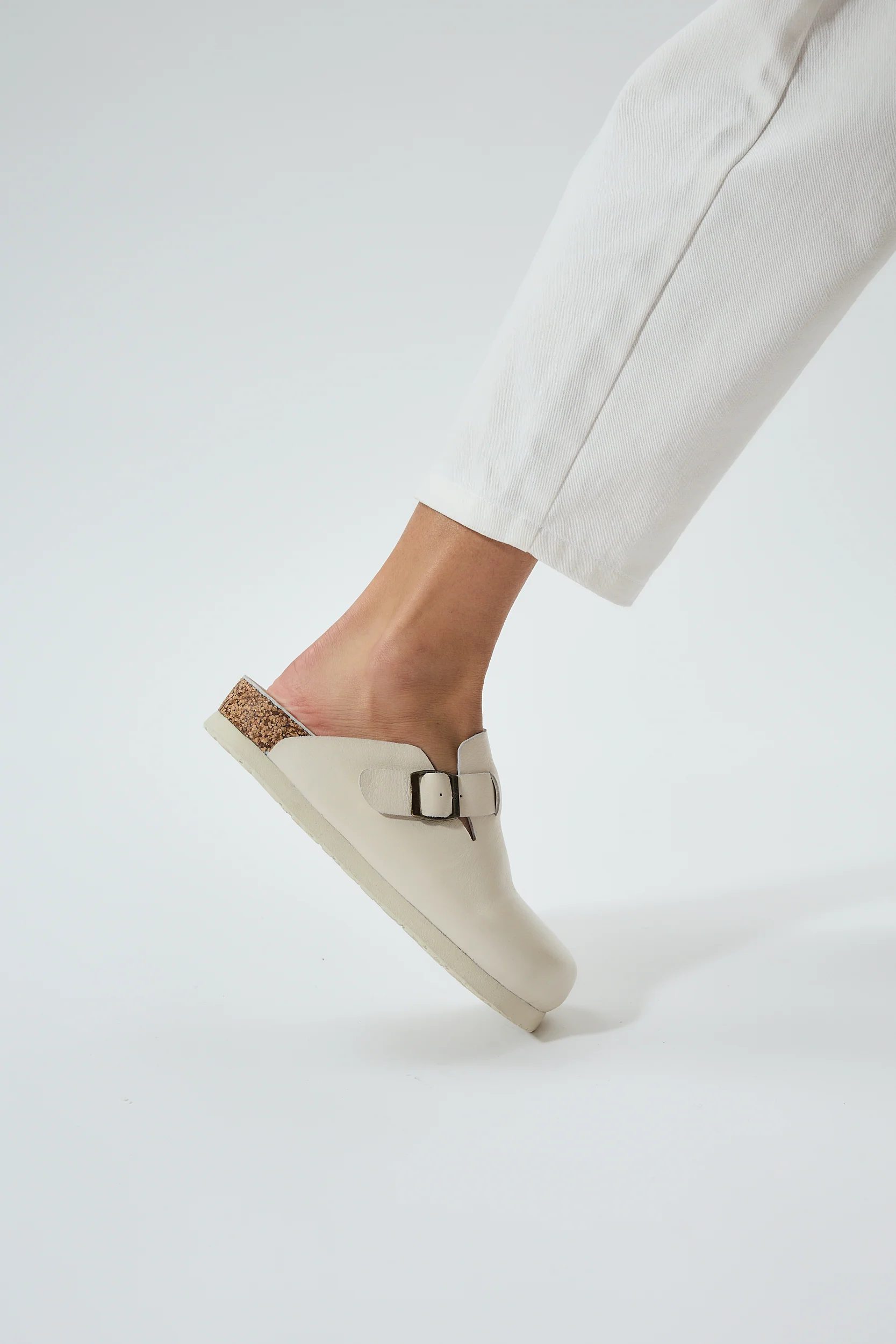 Voula White - Image 8